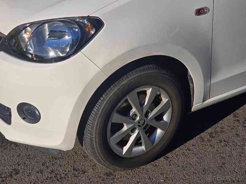 Škoda Citigo 1,0   NAJETO JEN 38 TIS. KM GARÁŽOVÁ - foto 10