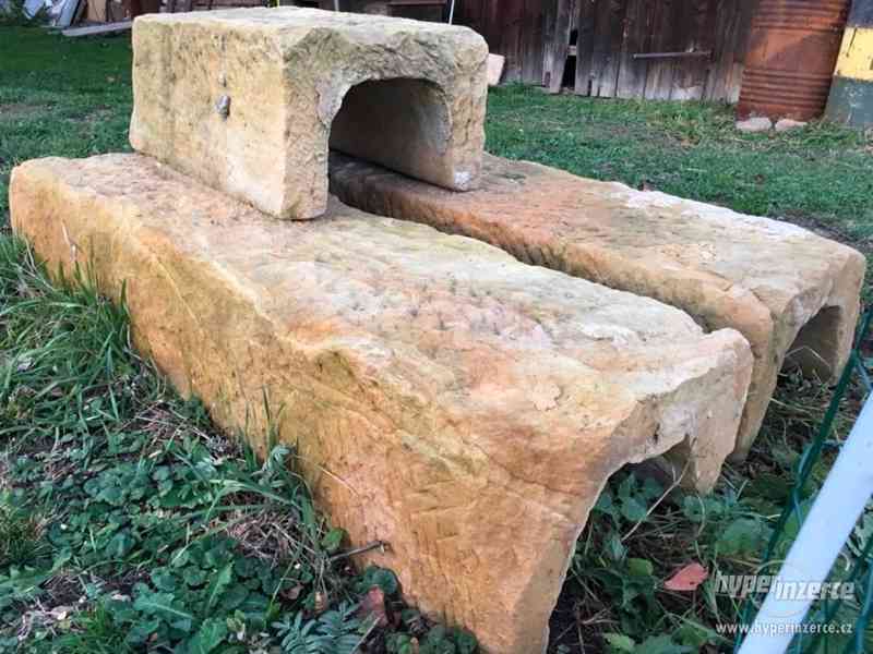 Prodám pískovcové žlaby a kvádry - foto 3