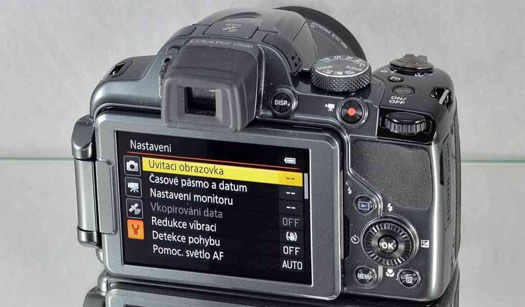 Nikon CoolPix P520 *18,1 MPix CMOS*Full HDV*GPS - foto 9