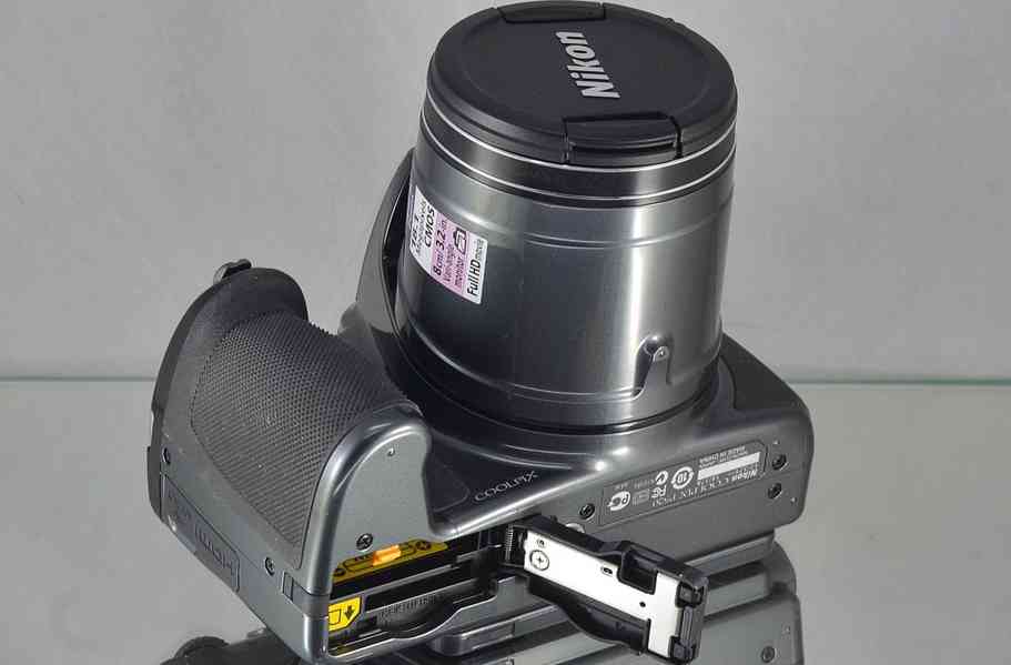 Nikon CoolPix P520 *18,1 MPix CMOS*Full HDV*GPS - foto 6