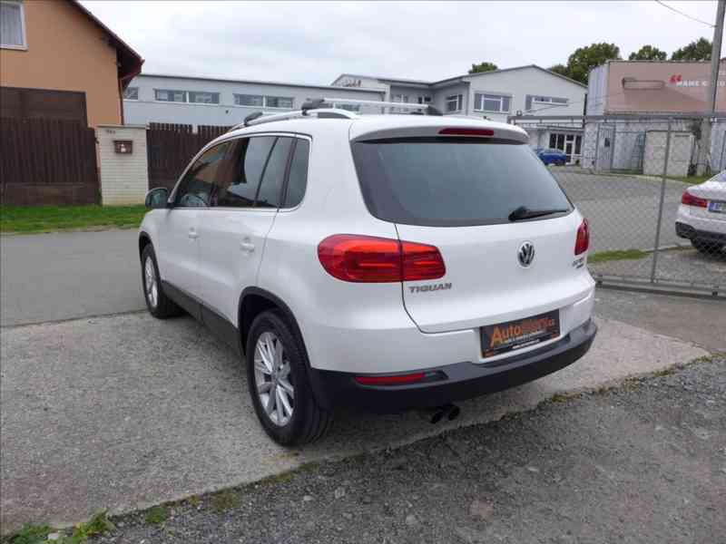 Volkswagen Tiguan 2,0 TDI 103KW 4X4 SPORT 1.MAJ - foto 4