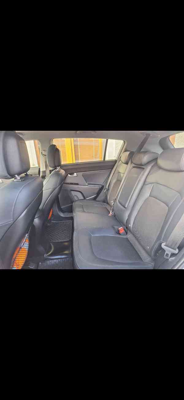 Kia Sportage  2.0 benzin  - foto 7