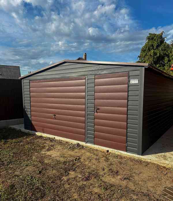 Plechova garáž 5x6m -  výklopná vrata -  dveře - TS858 - foto 3