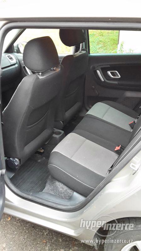 Škoda Fabia II Sport hatchback 1.2 HTP 2008 - foto 8