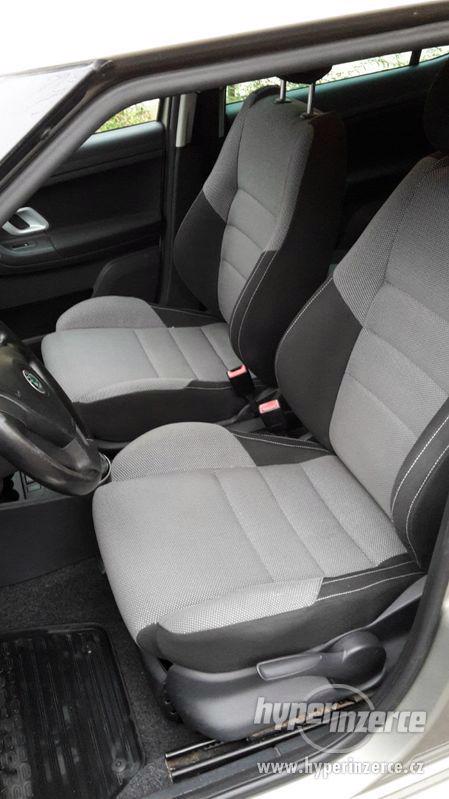 Škoda Fabia II Sport hatchback 1.2 HTP 2008 - foto 9