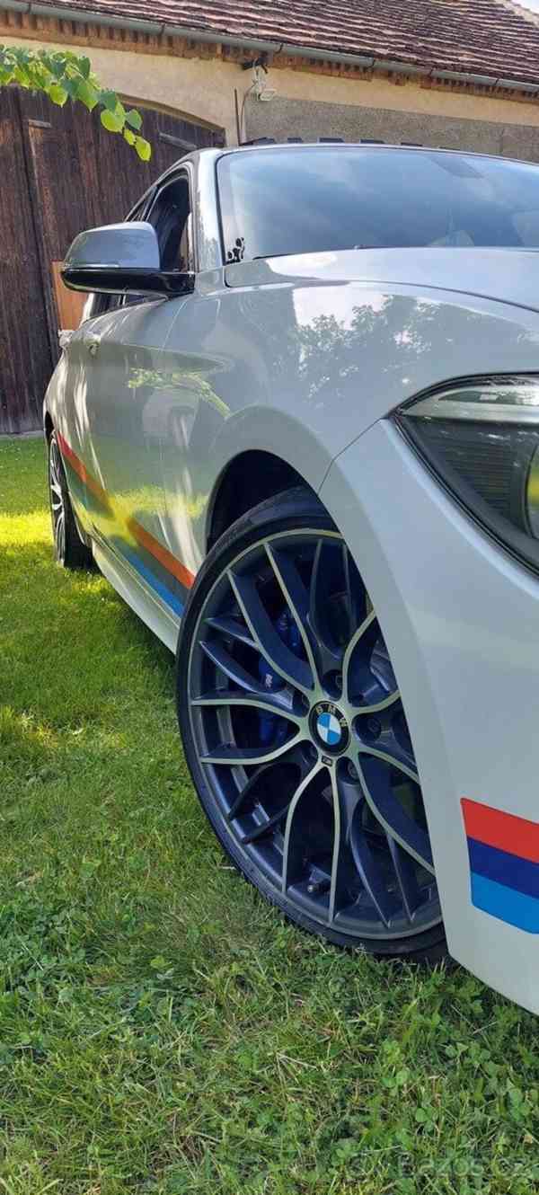 BMW Řada 1 3,0 - foto 11