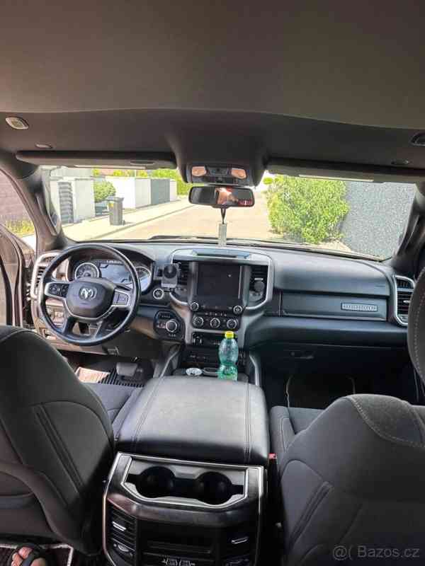 Dodge RAM 5,7   1500 - foto 13
