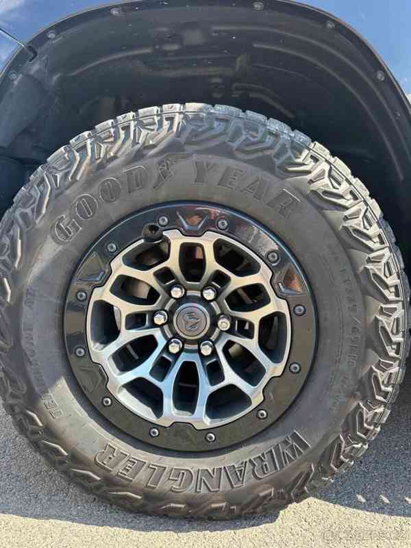 Dodge RAM 5,7   1500 - foto 7