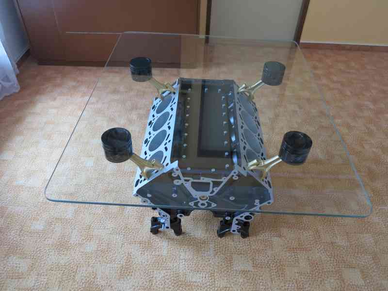 Konferenční stolek z bloku motoru V8. - foto 2