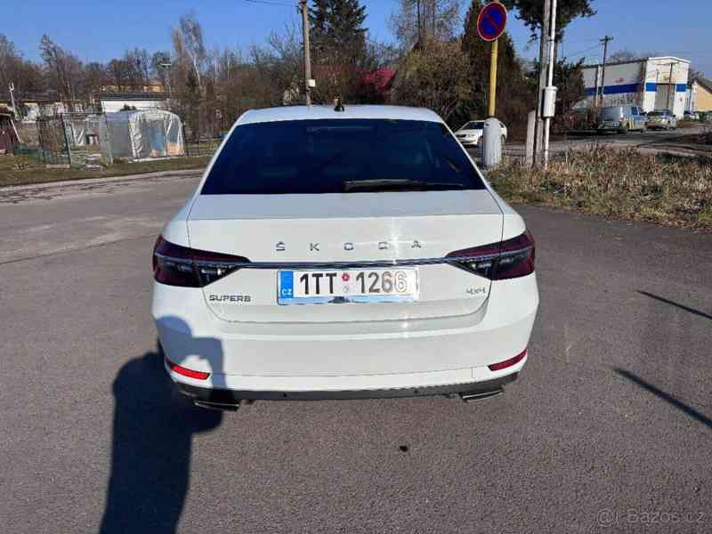 Škoda Superb 2,0   tsi 200kw L&K - foto 13