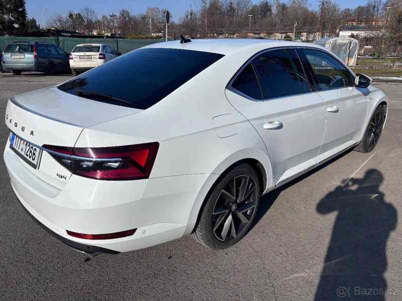 Škoda Superb 2,0   tsi 200kw L&K - foto 14