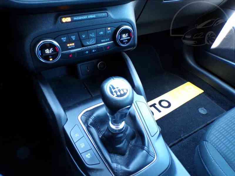 Ford Focus 1,0 i TREND,TAŽNÉ ZAŘ. - foto 7