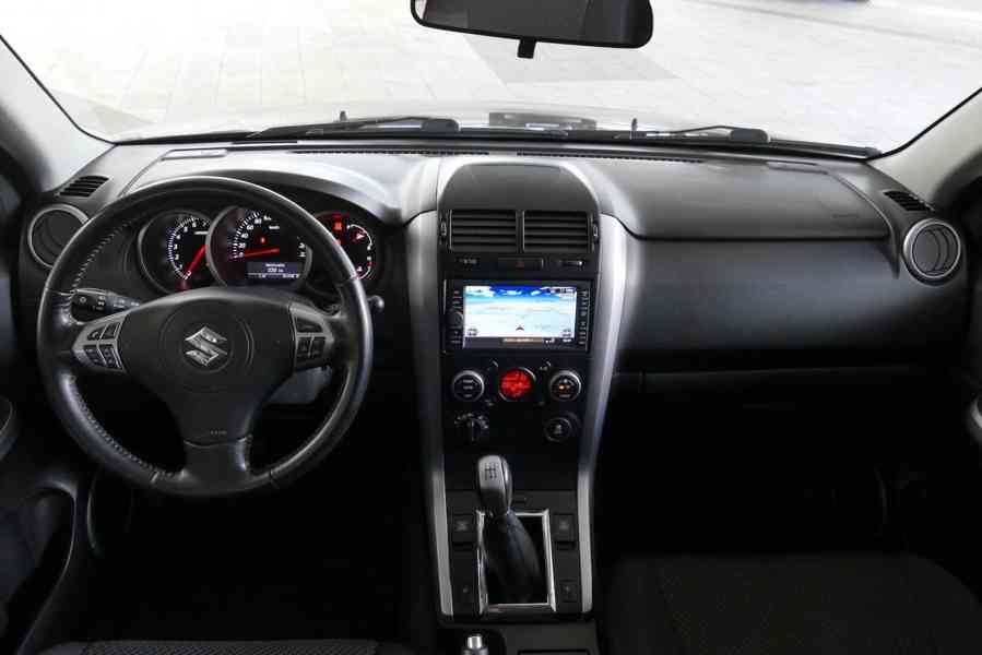 Suzuki Grand Vitara 2.4i Club benzín 124kw - foto 8