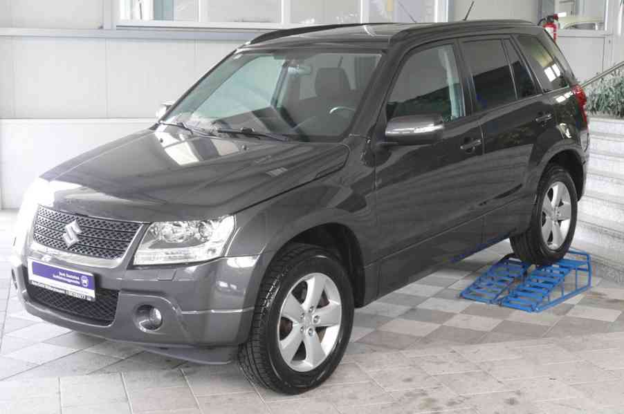 Suzuki Grand Vitara 2.4i Club benzín 124kw - foto 1