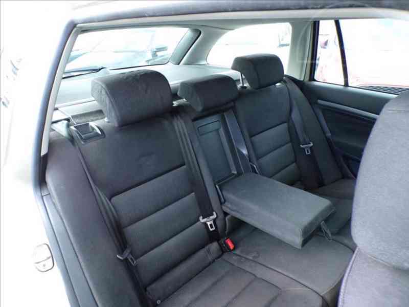 Škoda Octavia 2,0 TDI TAŽNÉ ZAŘÍZENÍ - foto 10