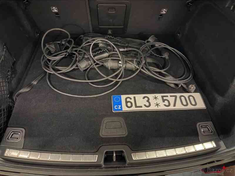 Volvo XC60 T6 Rdesign Black, tažné - foto 4