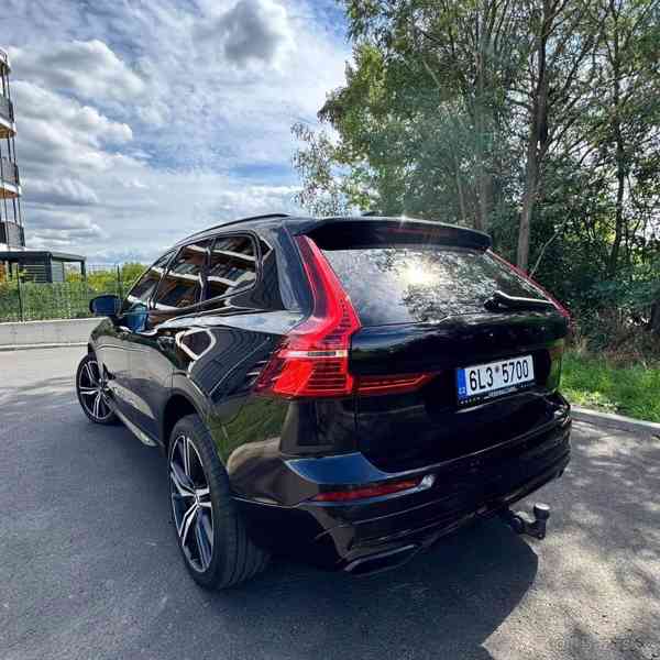 Volvo XC60 T6 Rdesign Black, tažné - foto 3
