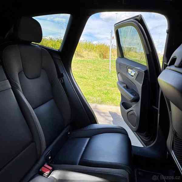 Volvo XC60 T6 Rdesign Black, tažné - foto 8