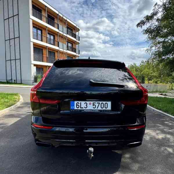 Volvo XC60 T6 Rdesign Black, tažné - foto 16