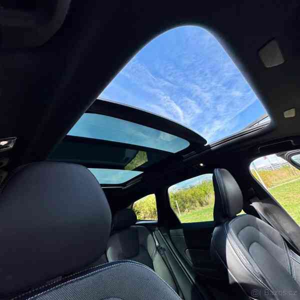 Volvo XC60 T6 Rdesign Black, tažné - foto 7