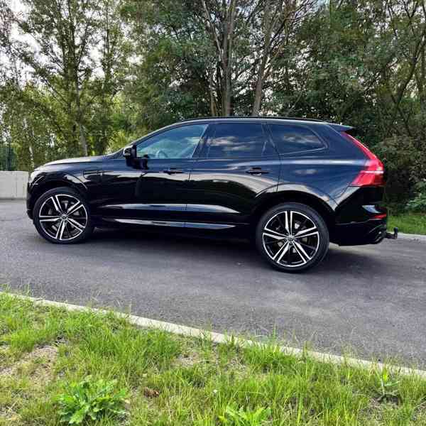 Volvo XC60 T6 Rdesign Black, tažné - foto 12