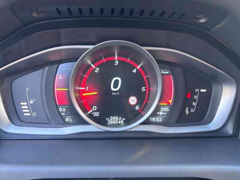 Volvo XC70 2,4   td, 133 kw, 4x4, Cross Country - foto 9