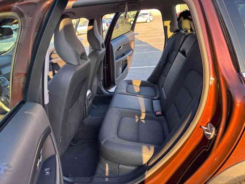 Volvo XC70 2,4   td, 133 kw, 4x4, Cross Country - foto 18