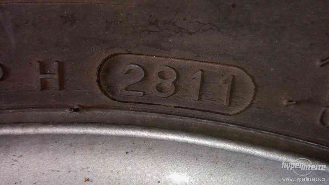 plechové disky s pneu 175/65 R13, ET35 4 x 100 - foto 9
