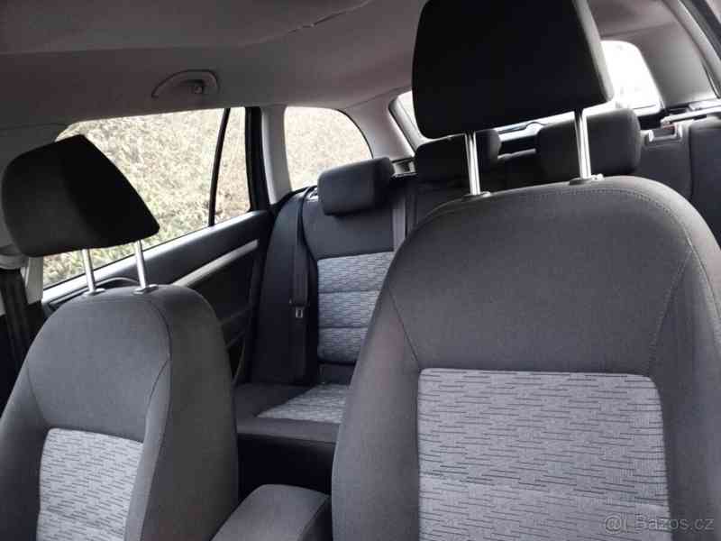 Škoda Octavia 1,8 - foto 5