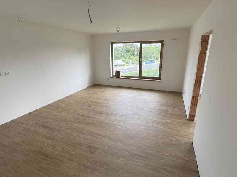 Pronájem bytů Vlkoš - foto 2