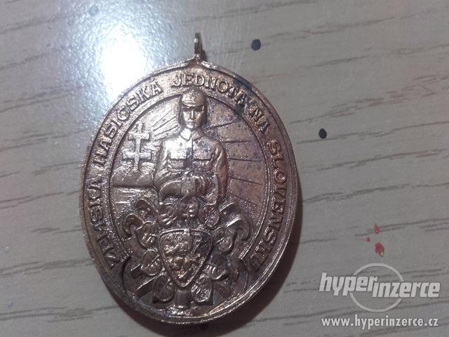 Bronzová medaile Za hrdinstvo , za 40 rocnu zasluhu - foto 1