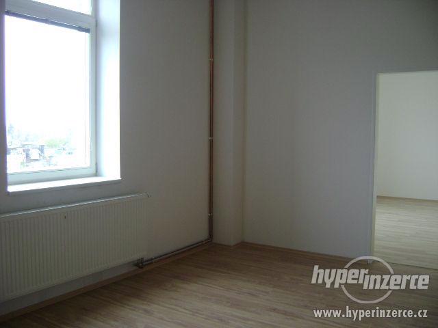 Pronájem bytu 3+kk v Brně na ul. Brněnská 10000,-Kč - foto 3