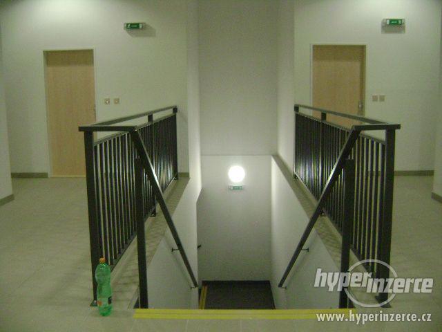 Pronájem bytu 3+kk v Brně na ul. Brněnská 10000,-Kč - foto 11