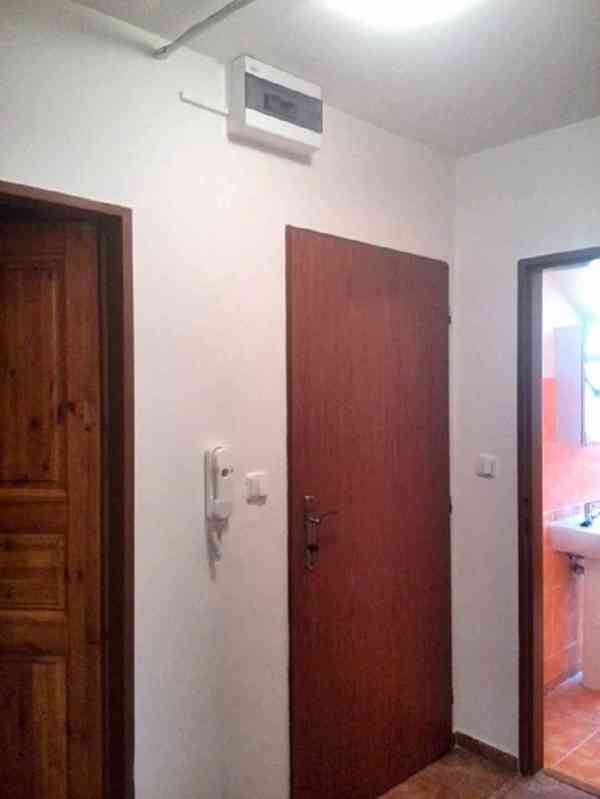 Pronajmu pěkný podkrovní byt 2+kk 76m2 v Ostravě. - foto 10