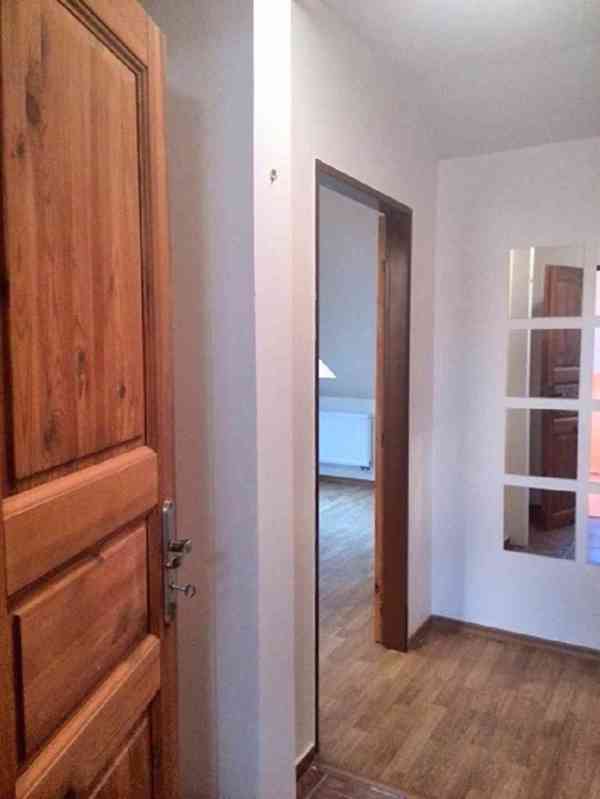 Pronajmu pěkný podkrovní byt 2+kk 76m2 v Ostravě. - foto 9