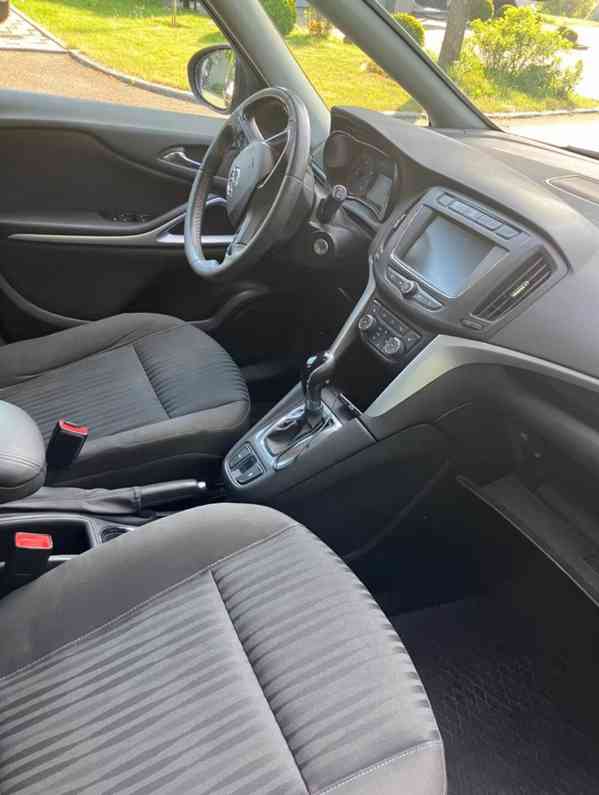Opel Zafira 1.6i AUT benzín 100kw - foto 5