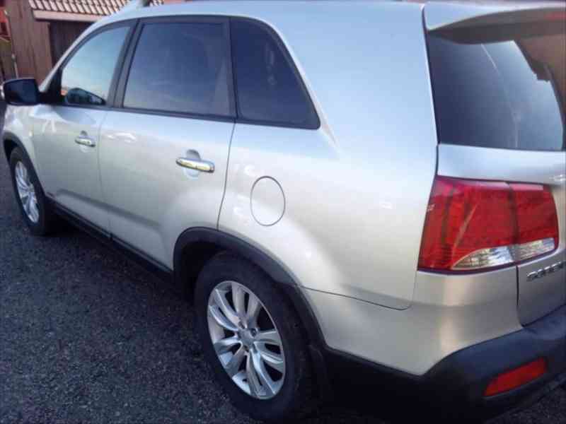 Kia Sorento 2,2   KIA SORENTO 2,2 CRDI - foto 17