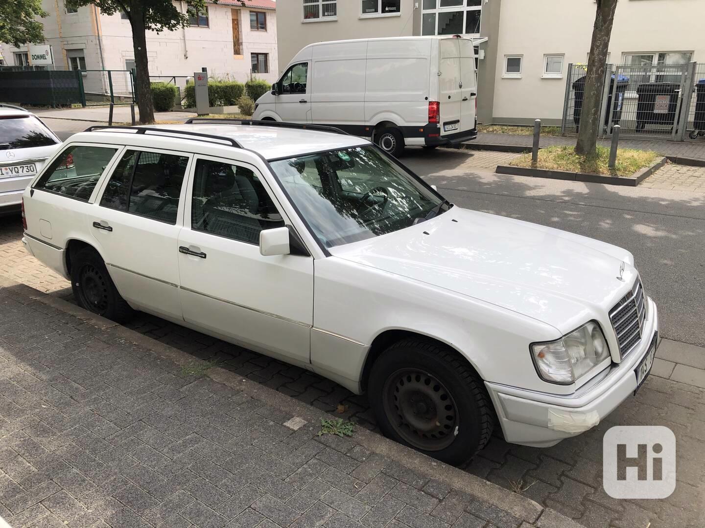 Mercedes-Benz, E 200 T, benzin, 1995 ccm, 100 kW - foto 1