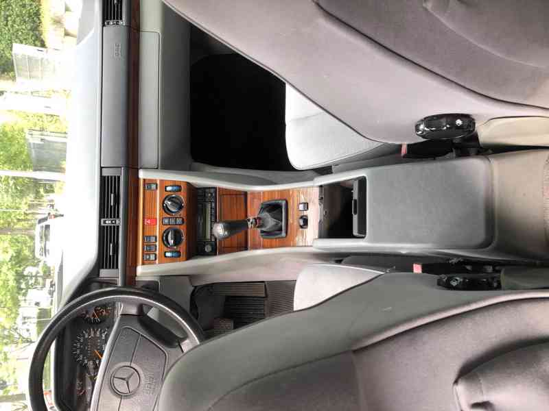 Mercedes-Benz, E 200 T, benzin, 1995 ccm, 100 kW - foto 7