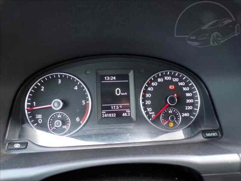 Volkswagen Touran 2,0 TDI DIGI.KLIMA - foto 6