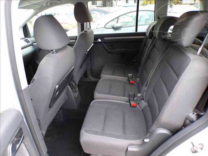 Volkswagen Touran 2,0 TDI DIGI.KLIMA - foto 9