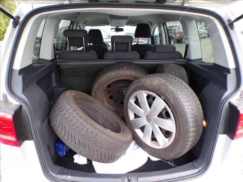 Volkswagen Touran 2,0 TDI DIGI.KLIMA - foto 10