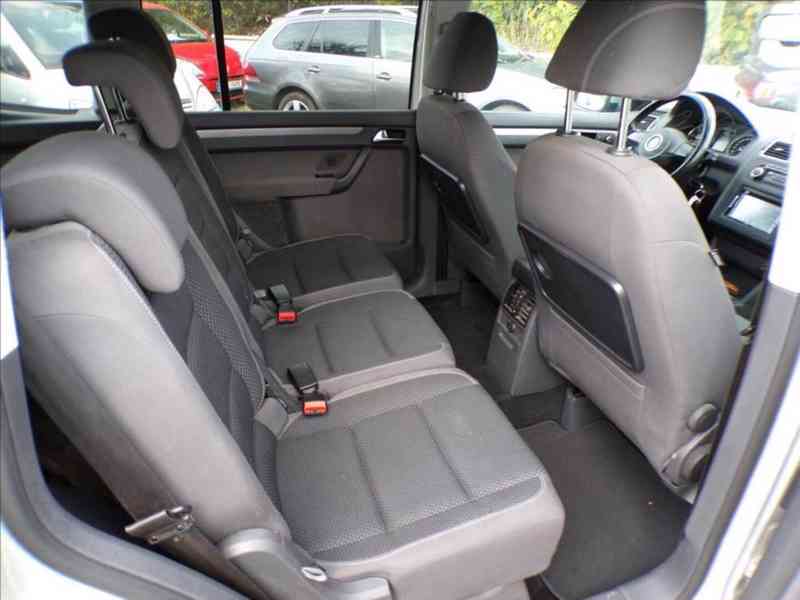 Volkswagen Touran 2,0 TDI DIGI.KLIMA - foto 11