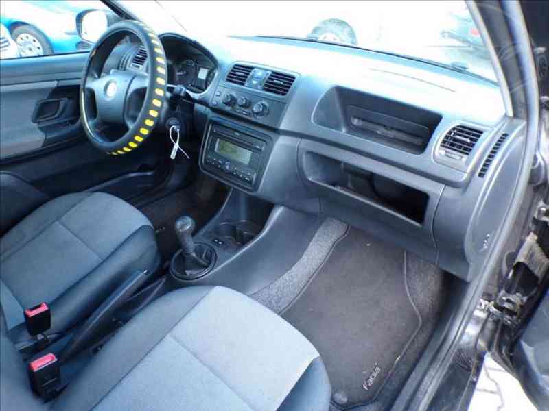 Škoda Fabia 1,4 16V 63kW - foto 12