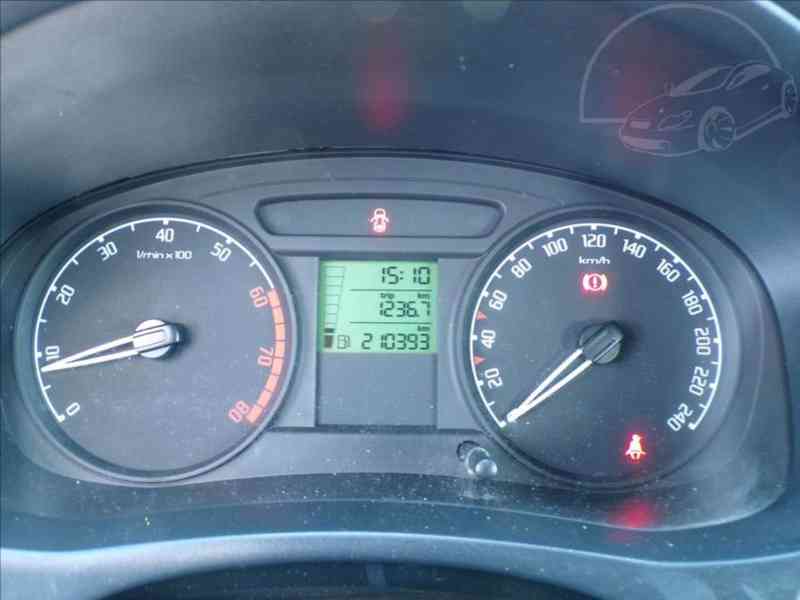 Škoda Fabia 1,4 16V 63kW - foto 6