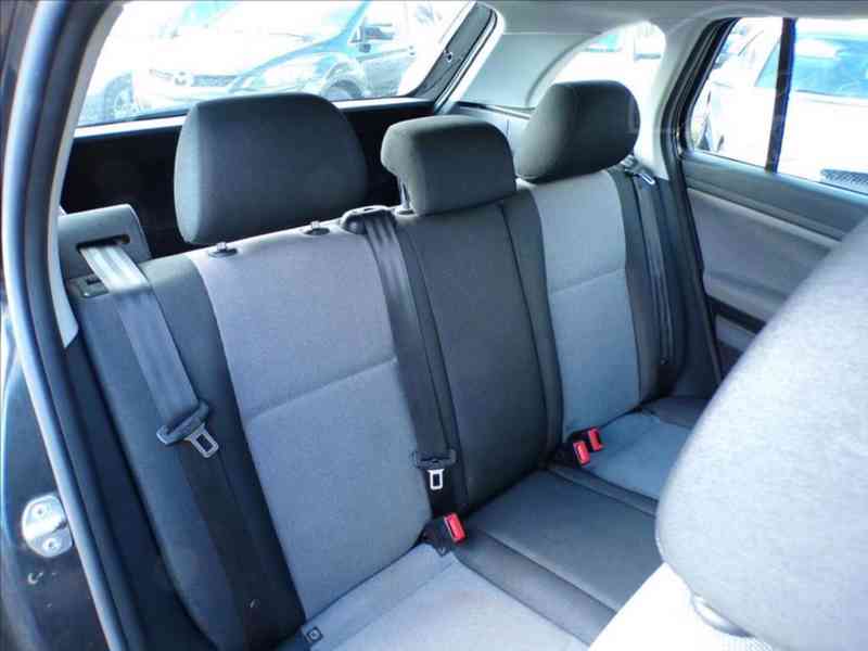 Škoda Fabia 1,4 16V 63kW - foto 11