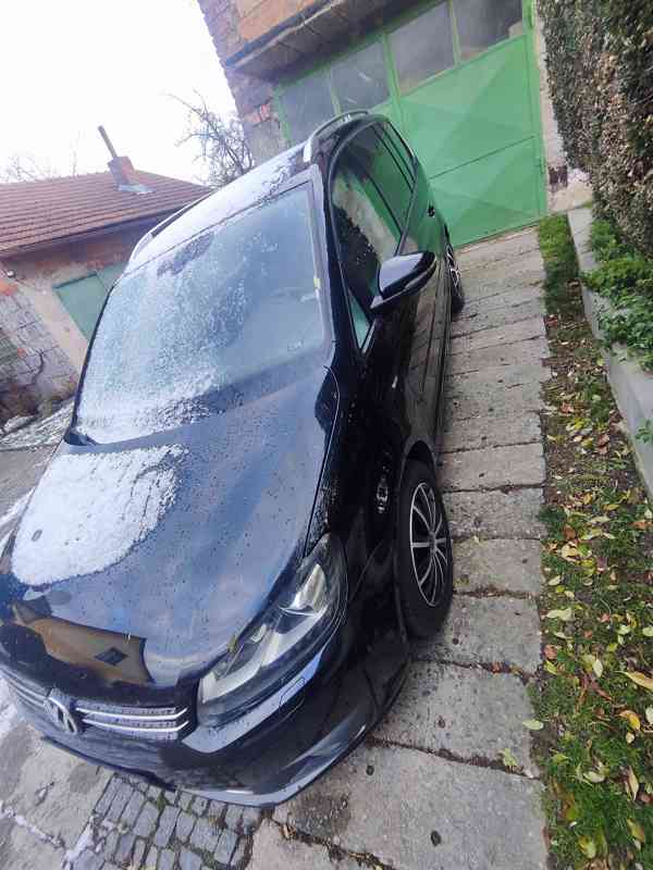 VW Touran 2.0TDI, 2012 - foto 3