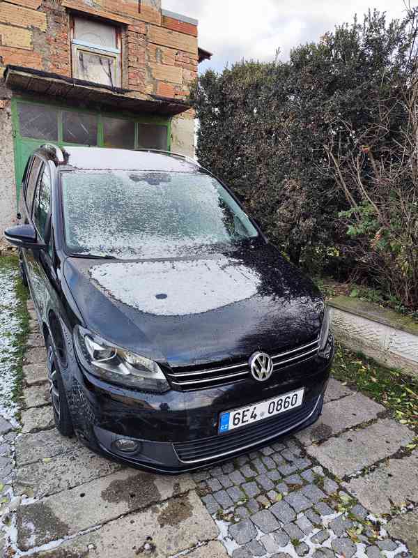 VW Touran 2.0TDI, 2012 - foto 2