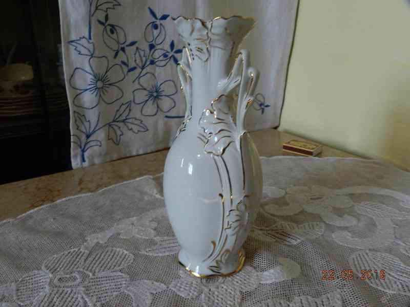 Krásná stará zlacená váza amfora Royal Dux - foto 2