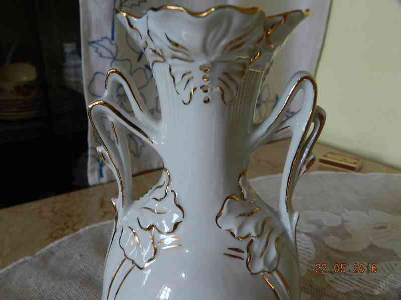 Krásná stará zlacená váza amfora Royal Dux - foto 6